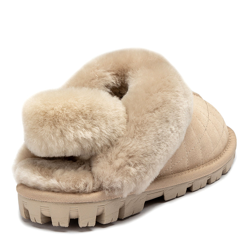 Fluffy Strap Logo Uggs