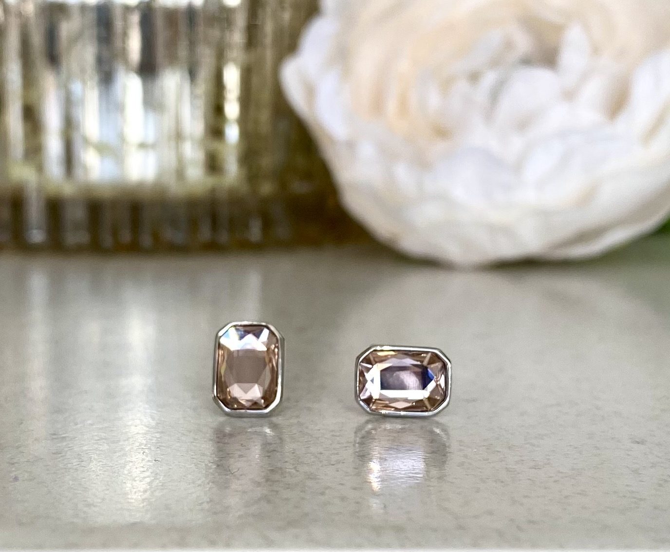 Radiant Crystal Earring - Rose Peach