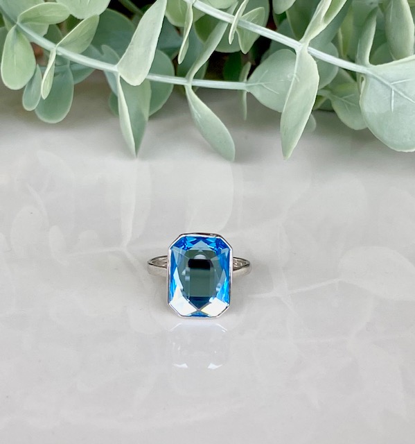 Radiant Crystal Ring - Aquamarine
