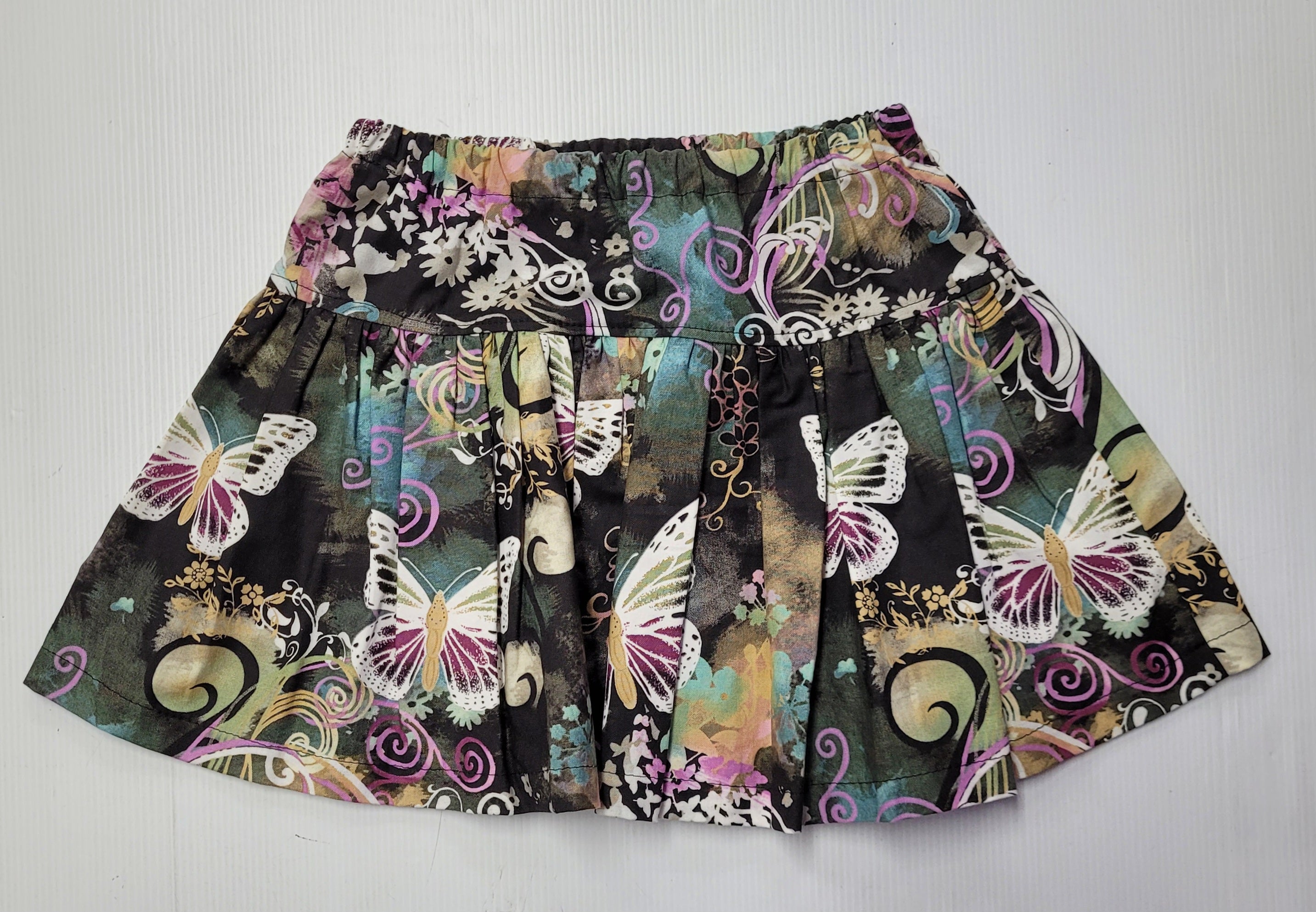Girls Skirt - Size 4