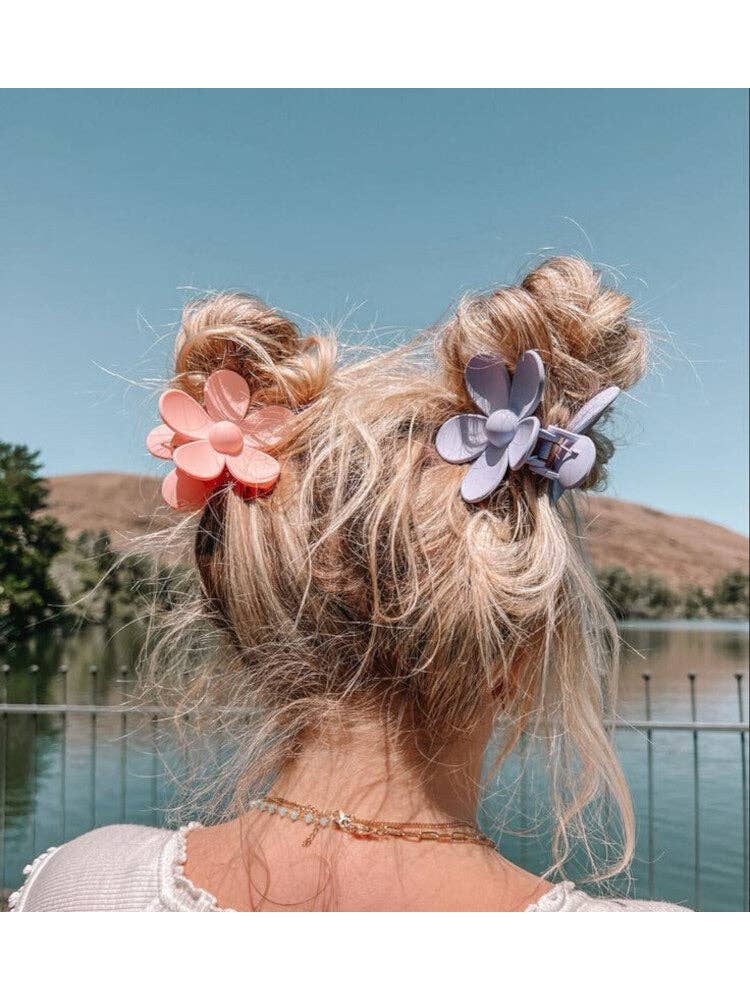 Claw Clip -- Flower - Lavender