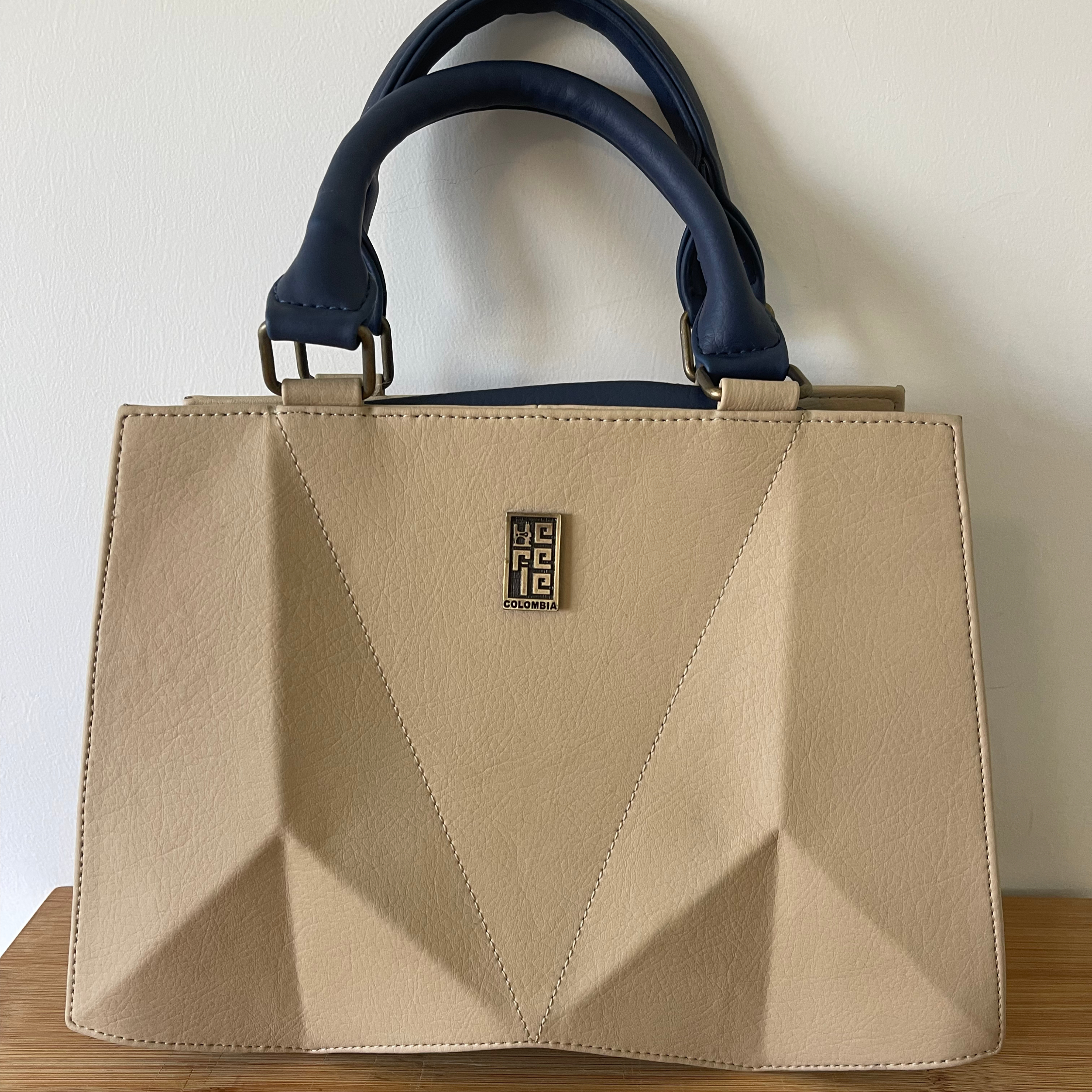 Francia Big New Simple cream-blue