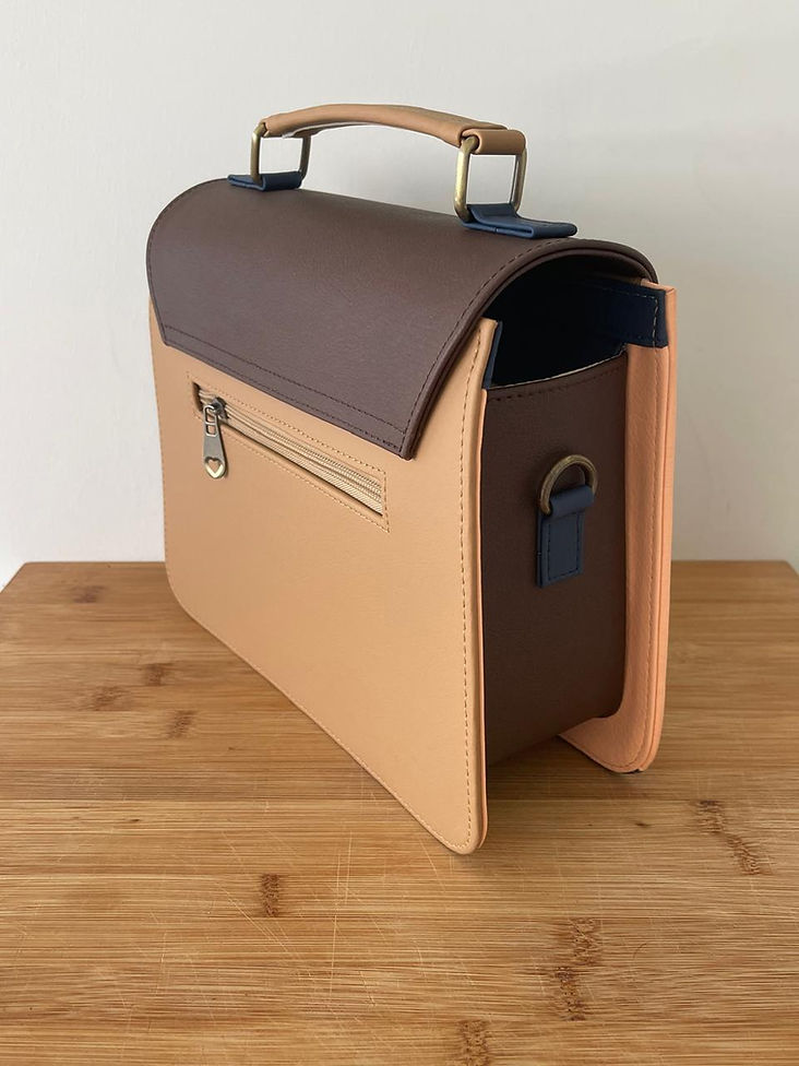 Victoria Dark Brown-Peach