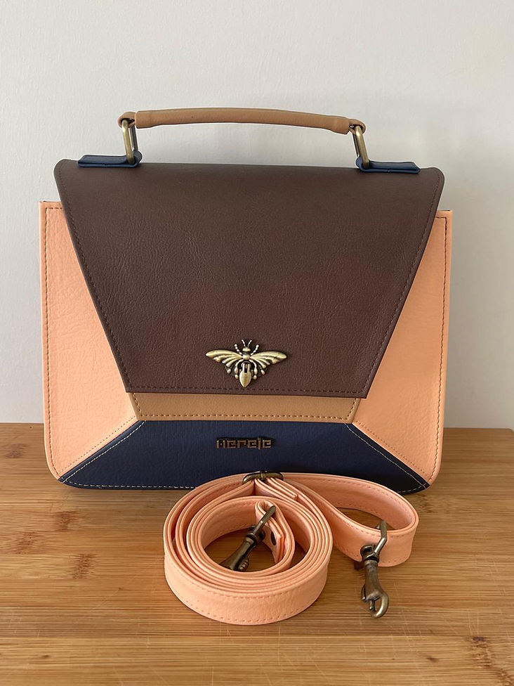 Victoria Dark Brown-Peach