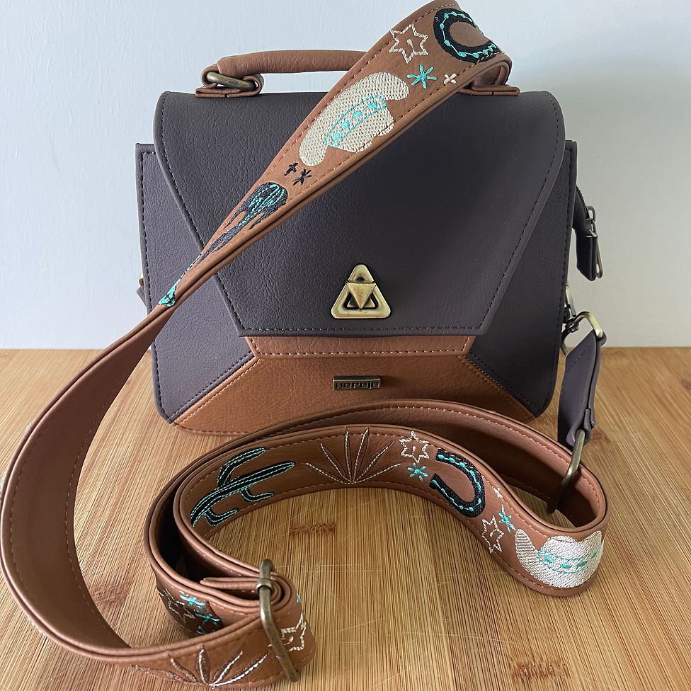 Victoria Mini EE Brown