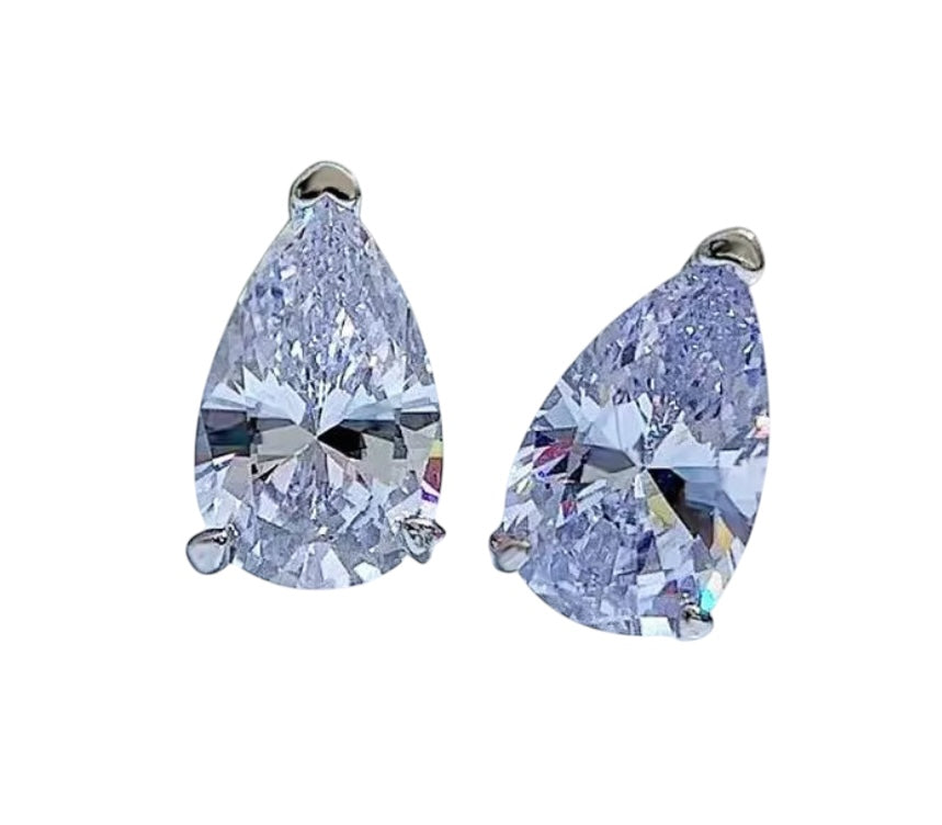 Raelynn studs