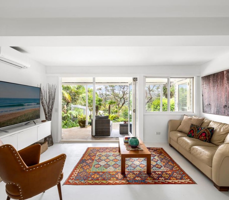 STUNNING HOME - AVALON NSW