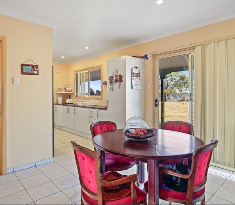 FARM LAND & HOUSE - PARKES