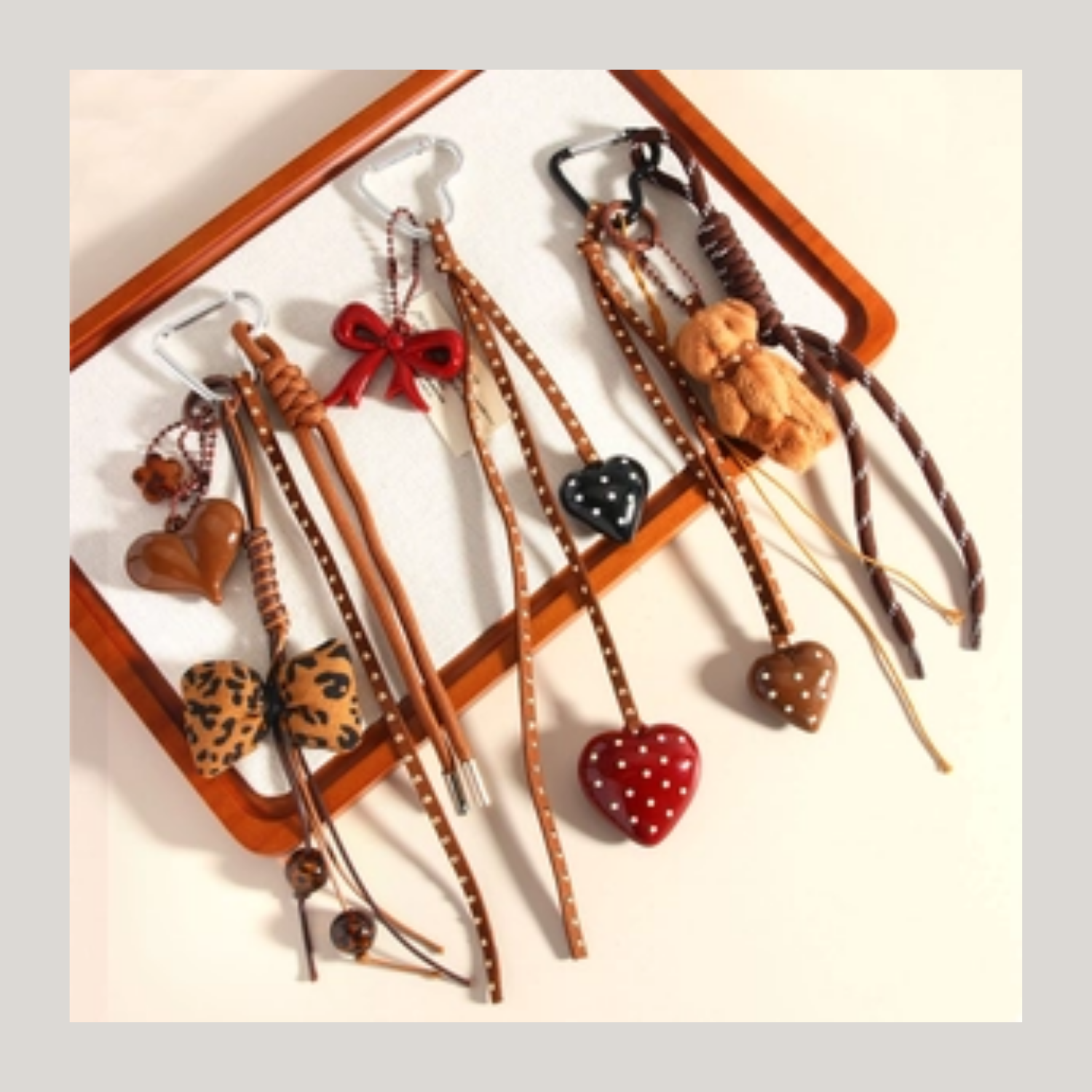 Handmade cute charms. Available with bow/bear/rabbit