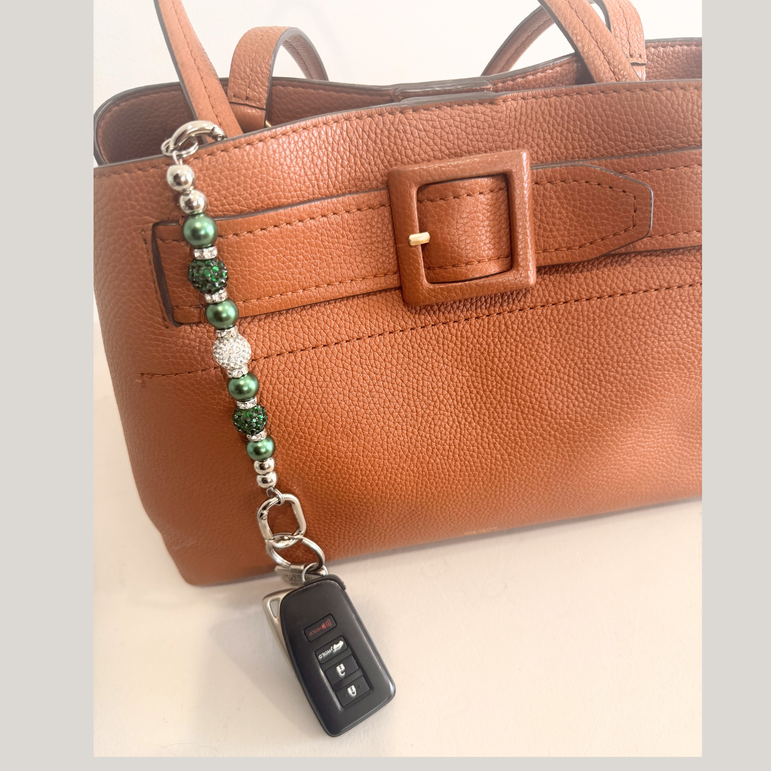 Glam & Go Keyfinder – Emerald Glow Beaded Keychain for Bags